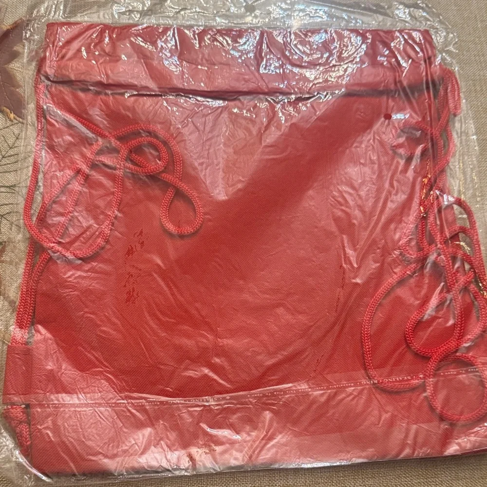 Rebelde Red Drawstring Bag
